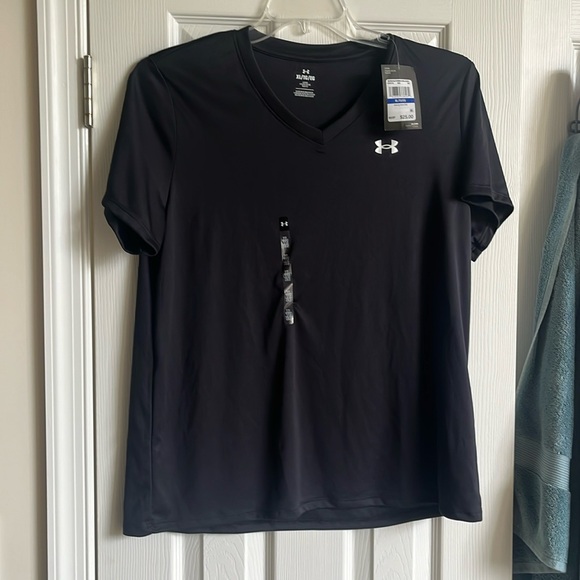 NWT Under Armour Loose Workout Shirt XL - Picture 1 of 3